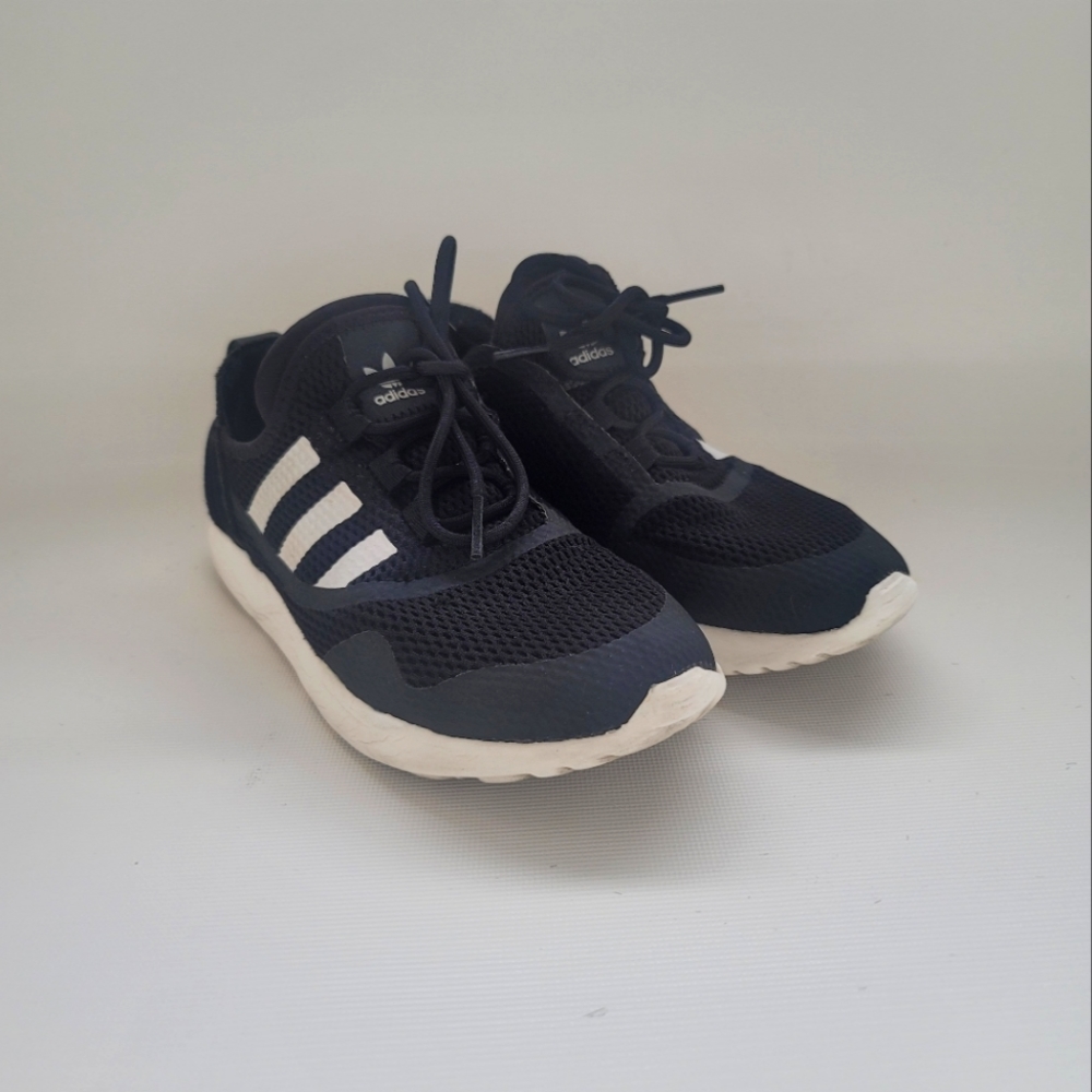 Adidas lightweight comfort fit shoes
